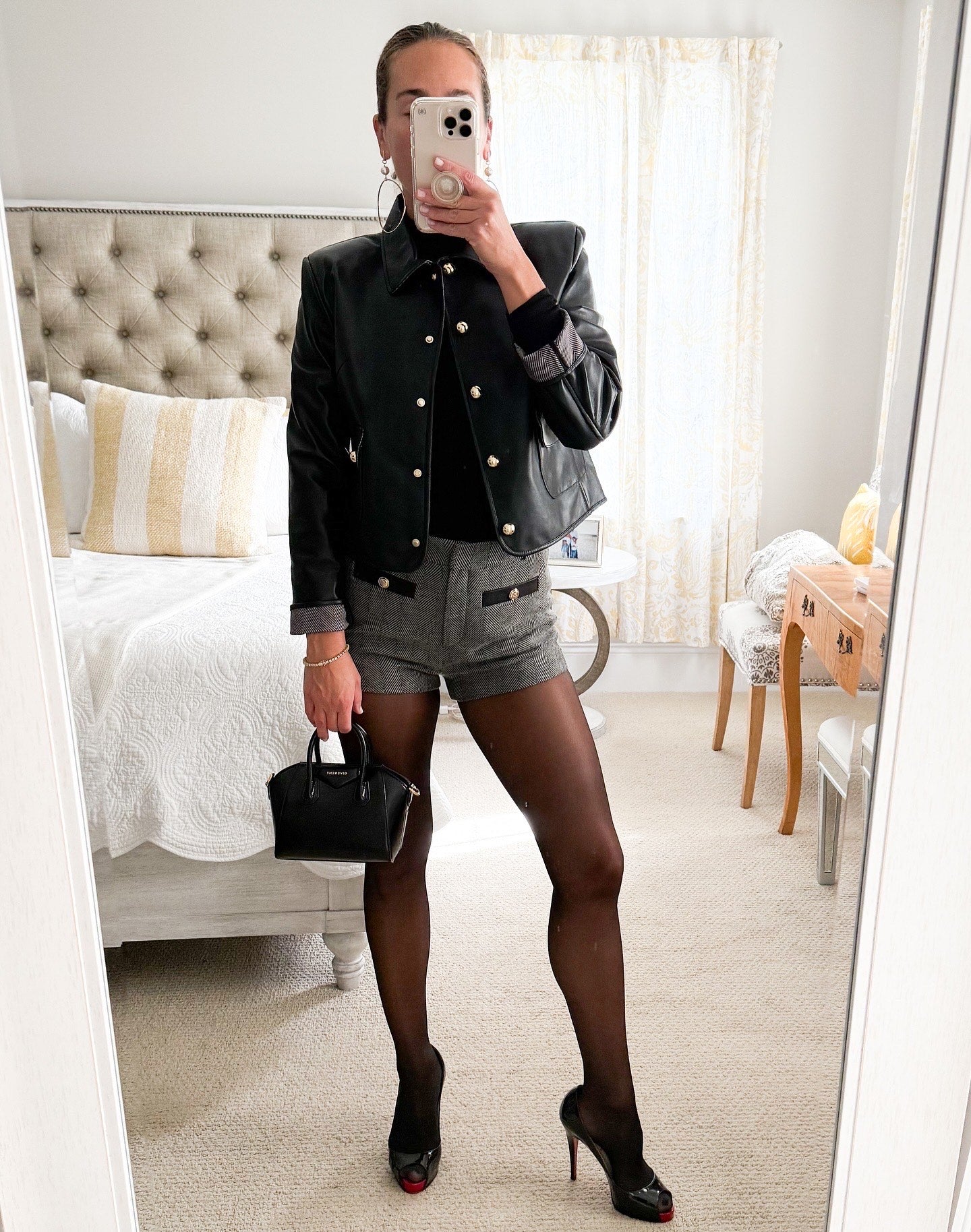 Lamarque Amrita Herringbone Shorts