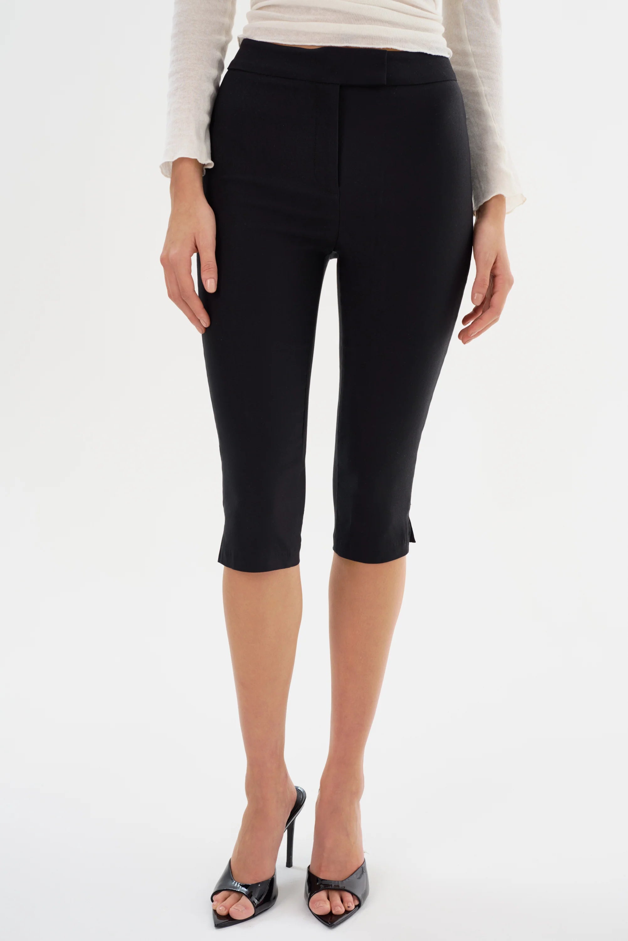 LaMarque Stretch Capri-XS ONLY