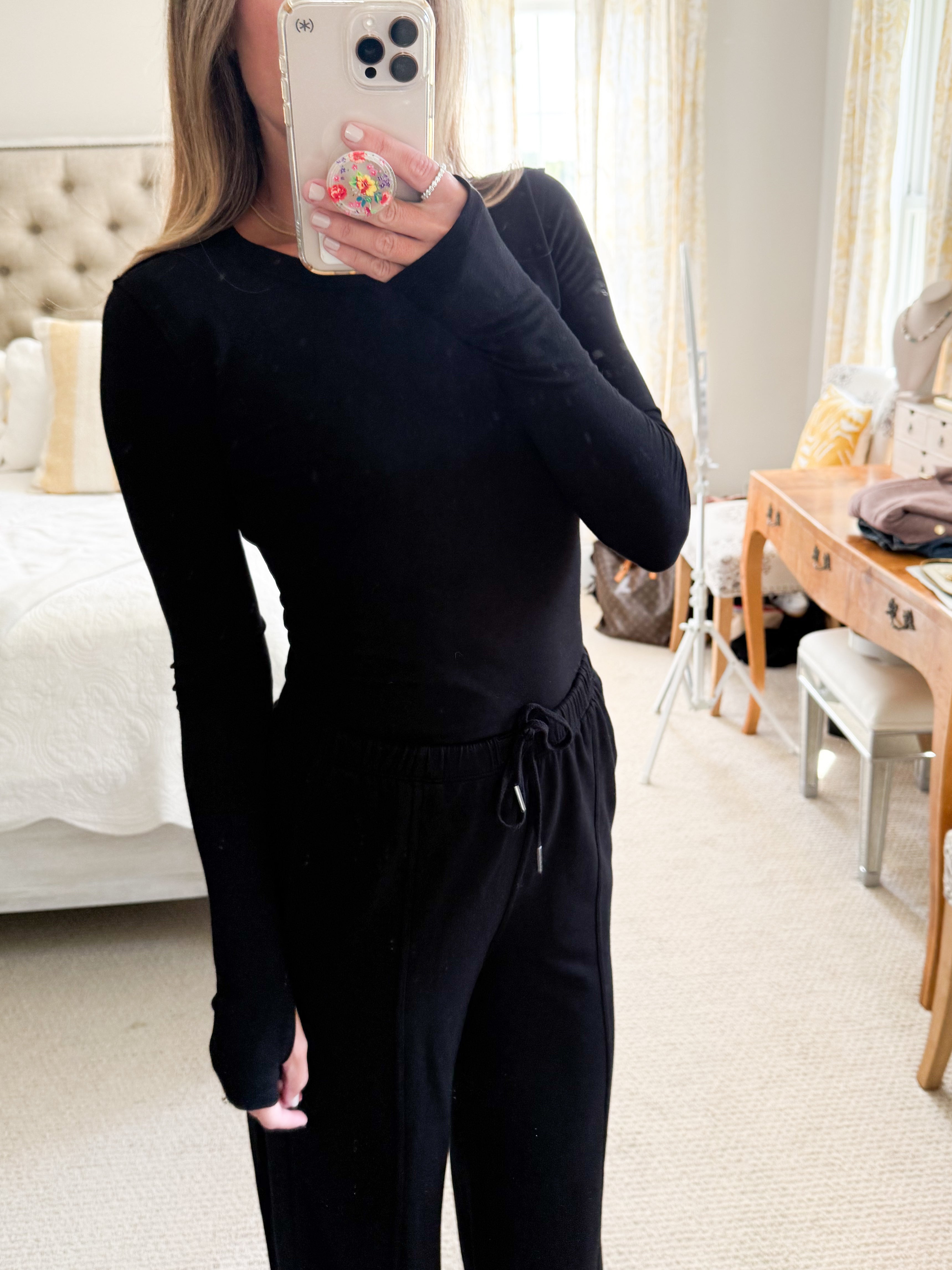 Mila Lux Long Sleeve w Thumbhole