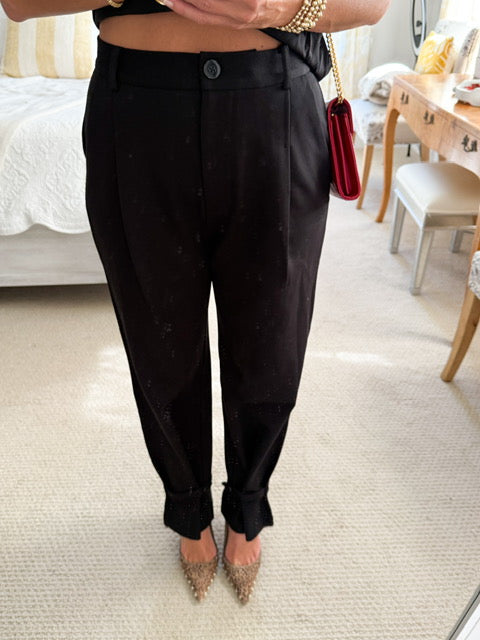 We Are Sundays Avrelie Pant